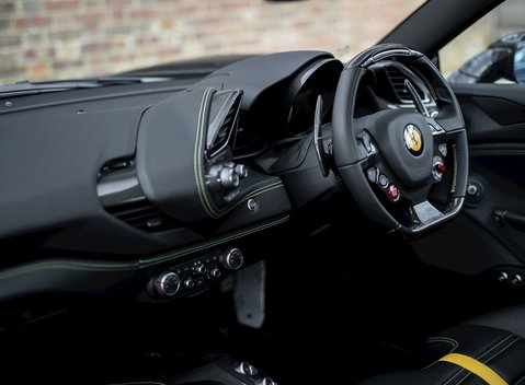 Ferrari 488 Spider 16