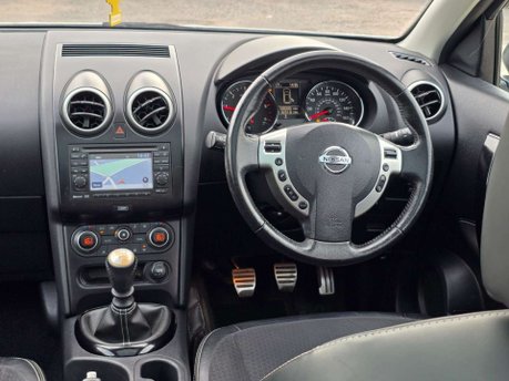 Nissan Qashqai 1.5 dCi 360 SUV 5dr Diesel Manual 2WD Euro 5 (110 ps) 18