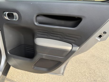 Citroen C4 Cactus BLUEHDI FLAIR S/S 31