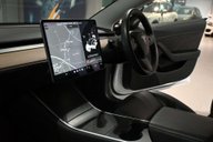 Tesla Model 3 PERFORMANCE AWD 4