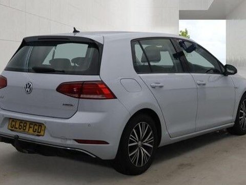 Volkswagen Golf 1.5 TSI EVO SE Nav DSG Euro 6 (s/s) 5dr 4