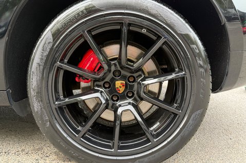 Porsche Macan TURBO PDK - TWO OWNERS -LANE ASSIST -20 INCH ALLOYS -APPLE CAR PLAY 64