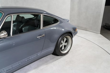 Porsche 911 SINGER 911 CLASSIC ' THE SUSSEX COMMISSION' 50