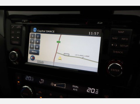 Nissan Qashqai 1.2 Qashqai N-Connecta DiG-T 5dr 4