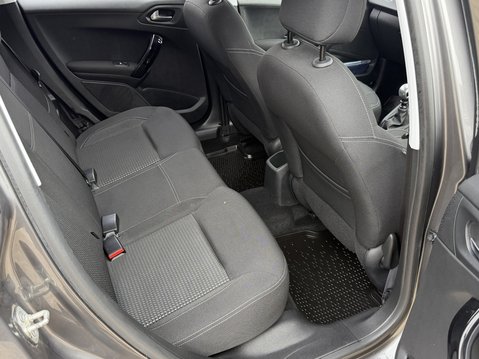 Peugeot 208 1.2 PureTech 110 Tech Edition 5dr 33