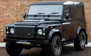 Land Rover Defender 90 XS Bowler 6