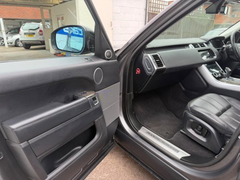Land Rover Range Rover Sport 3.0 SD V6 HSE Dynamic Auto 4WD Euro 6 (s/s) 5dr 37