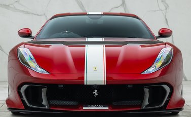Ferrari 812 Competizione 7