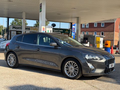 Ford Focus TITANIUM X EDITION MHEV 12