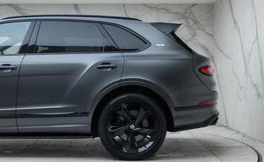 Bentley Bentayga V8 First Edition 40