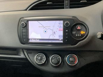 Toyota Yaris 1.33 Dual VVT-i Design Euro 6 5dr