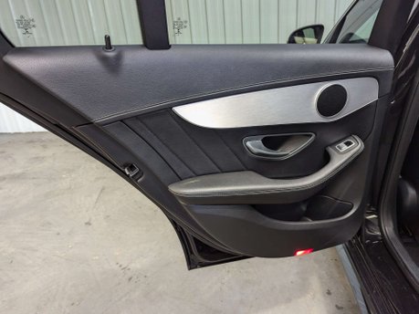 Mercedes-Benz C Class 2.1 C250 AMG Line Bluetec Auto 5dr 70