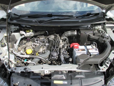 Nissan Qashqai 1.3 DIG-T N-Connecta Euro 6 (s/s) 5dr 55