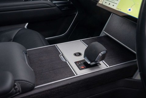 Land Rover Range Rover D350 HSE URBAN Automotive 14