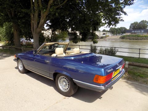 Mercedes-Benz SL Series 380 SL 3