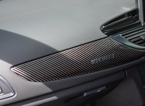 Audi RS6 Avant Performance 21