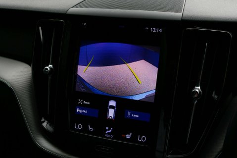 Volvo XC60 2.0 XC60 R-Design B5 MHEV AWD Auto 4WD 5dr 26