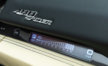 Ferrari 488 Spider 19