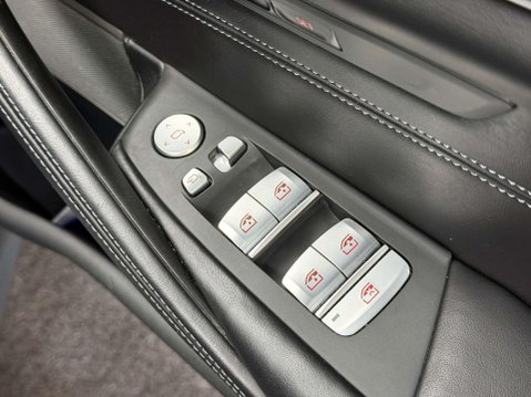 BMW M5 4.4i V8 Competition Saloon 4dr Petrol Steptronic xDrive Euro 6 (s/s) (625 p 60