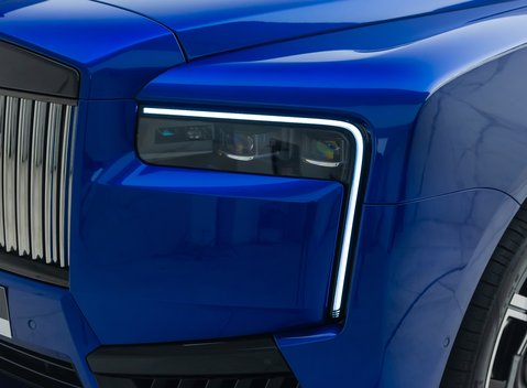 Rolls-Royce Cullinan Series II BLACK BADGE 38