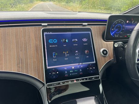 Mercedes-Benz EQE EQE 300 Exclusive Luxury Auto Electric 89 KWH PAN ROOF/HEADS-UP/VAT Q 13