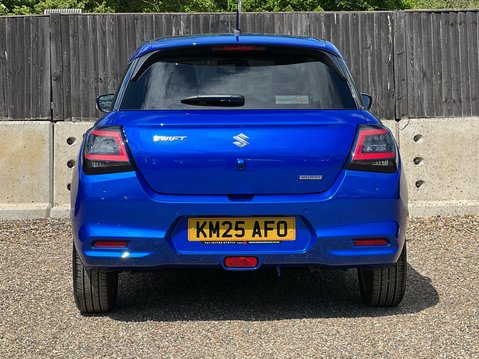 Suzuki Swift ULTRA 8