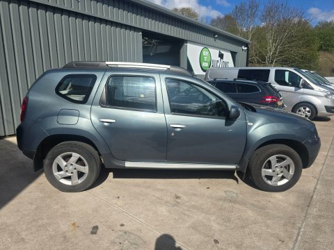 Dacia Duster LAUREATE DCI 6