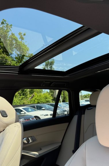 BMW 3 Series 330E M SPORT -PAN ROOF -M PRO PACK -OYSTER LEATHER -ONE OWNER -FBMWSH 