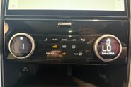 Land Rover Discovery 3.0 D300 MHEV R-Dynamic SE Auto 4WD Euro 6 (s/s) 5dr 45