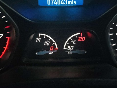 Ford Focus 1.6 Focus Zetec 105 5dr 45