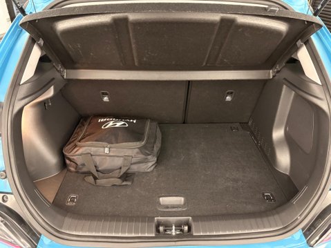 Hyundai KONA 39kWh Premium Auto 5dr (10.5kW Charger) 34