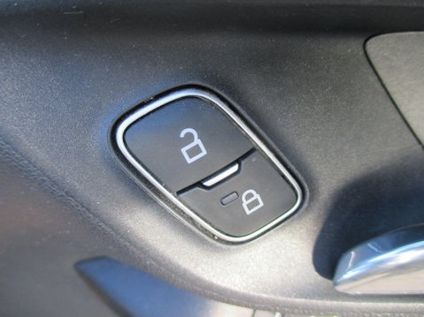 Ford Fiesta 1.0T EcoBoost ST-Line X Euro 6 (s/s) 3dr 45