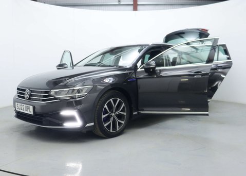 Volkswagen Passat 1.4 TSI 13kWh GTE Estate 5dr Petrol Plug-in Hybrid DSG Euro 6 (s/s) (218 ps 61