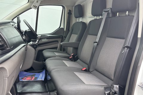 Ford Transit Custom 320 L2 Leader Panel Van - Air Con / Sat Nav 3