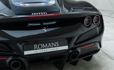 Ferrari F8 Tributo 30