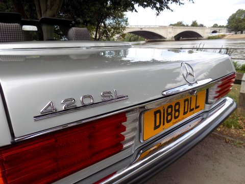 Mercedes-Benz R107 420 SL Sports 33