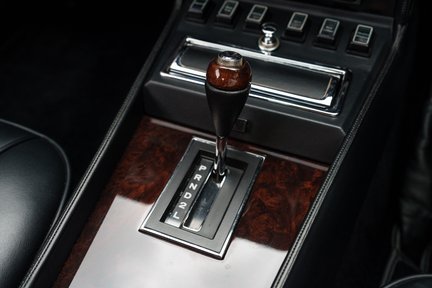 Aston Martin V8 Vantage X-Pack RESTORED 22