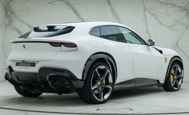 Ferrari Purosangue 6