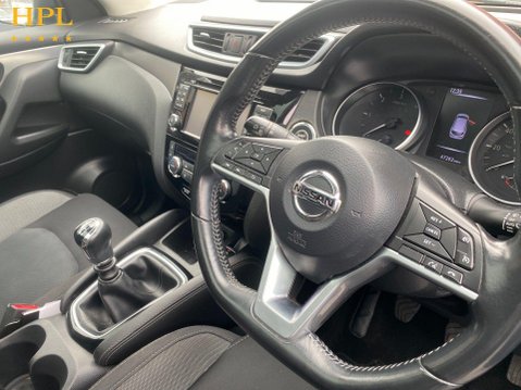 Nissan Qashqai 1.5 dCi N-Connecta SUV 5dr Diesel Manual Euro 6 (s/s) (115 ps) 19