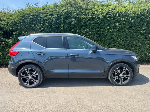 Volvo XC40 (Sold) B5 MHEV Inscription Pro SUV 5dr Petrol Hybrid Auto AWD Euro 6 (s/s) 5