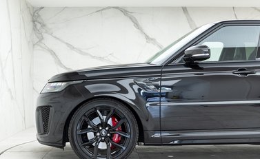 Land Rover Range Rover Sport 5.0 SVR Carbon Edition 34