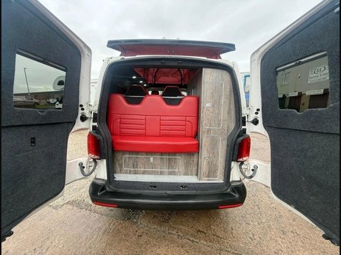 Volkswagen Transporter T30 TDI P/V STARTLINE 14