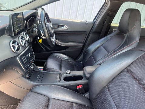 Mercedes-Benz GLA 2.1 GLA220d AMG Line (Premium) 7G-DCT 4MATIC Euro 6 (s/s) 5dr 33