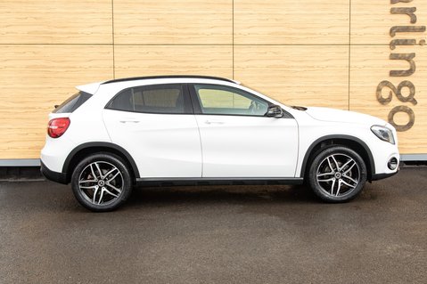 Mercedes-Benz GLA Class GLA 180 URBAN EDITION 12
