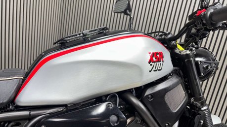 Yamaha XSR700 700 XTRIBUTE 2020 ONLY 5K AKRAPOVIC EXHAUST MODERN RETRO A2 35