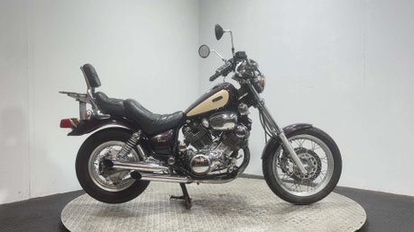 Yamaha XV 1995 PROJECT BIKE CRUISER BIKE 1100CC SPARES OR REPAIR 1