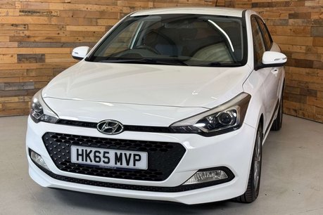 Hyundai i20 1.2 Premium Hatchback 5dr Petrol Manual Euro 6 (84 ps) 45