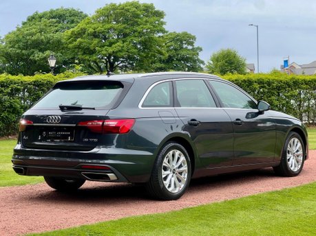Audi A4 AVANT TFSI TECHNIK MHEV 20