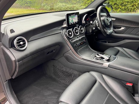 Mercedes-Benz GLC 2.1 GLC250d AMG Line G-Tronic 4MATIC Euro 6 (s/s) 5dr 27