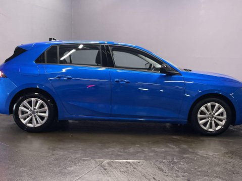 Vauxhall Astra 1.2 Turbo Design Hatchback 5dr Petrol Manual Euro 6 (s/s) (130 ps) One Owne 17